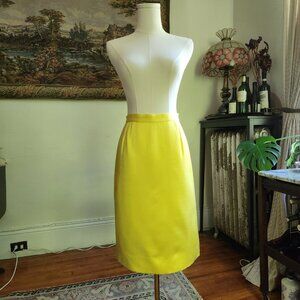 Vintage Salvatore Ferragamo yellow skirt size 4
